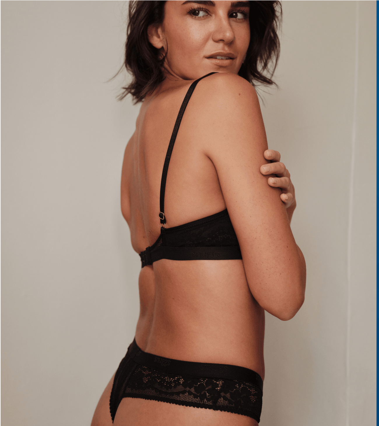 Muse - Plunge podprsenka s kosticemi - Černá